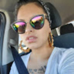 Meet your Posher, Crystal